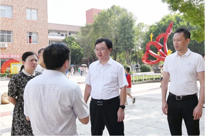 劉章宏調(diào)研2024年中小學(xué)秋季開(kāi)學(xué)工作和道路交通安全隱患整治工作